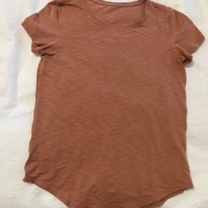 Lululemon tshirt